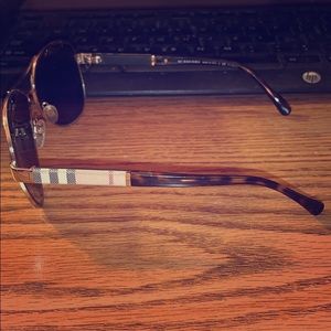 Burberry aviator sunglasses
